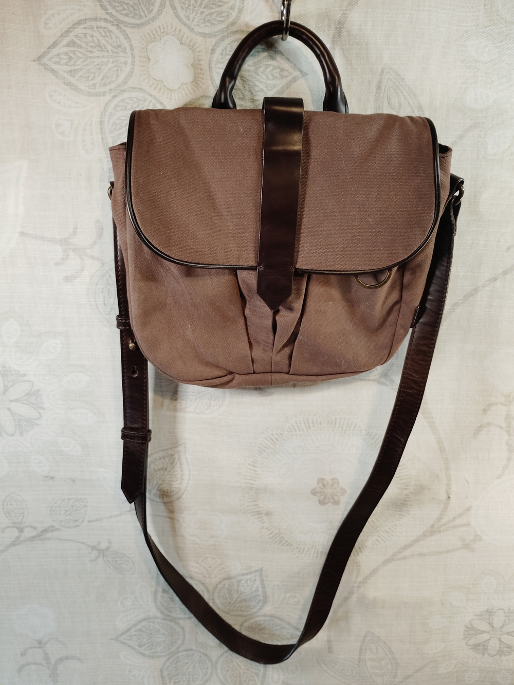 Duluth Trading Co Brown Canvas & Dk Brown Leather Trim Men's Messenger Bag